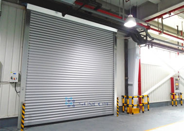 Chine Charge de vent de portes de sécurité industrielle d&#039;atelier de panneau d&#039;alliage d&#039;aluminium 30m maximum/s usine